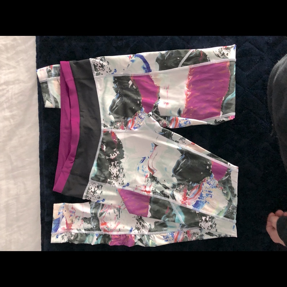 STUNNING rainbow Brand new LULULEMON Leggings!!